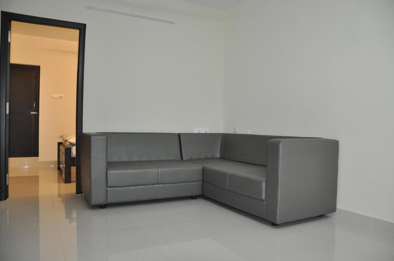 Moonlight Residency Hotel Tiruchirappalli Bagian luar foto