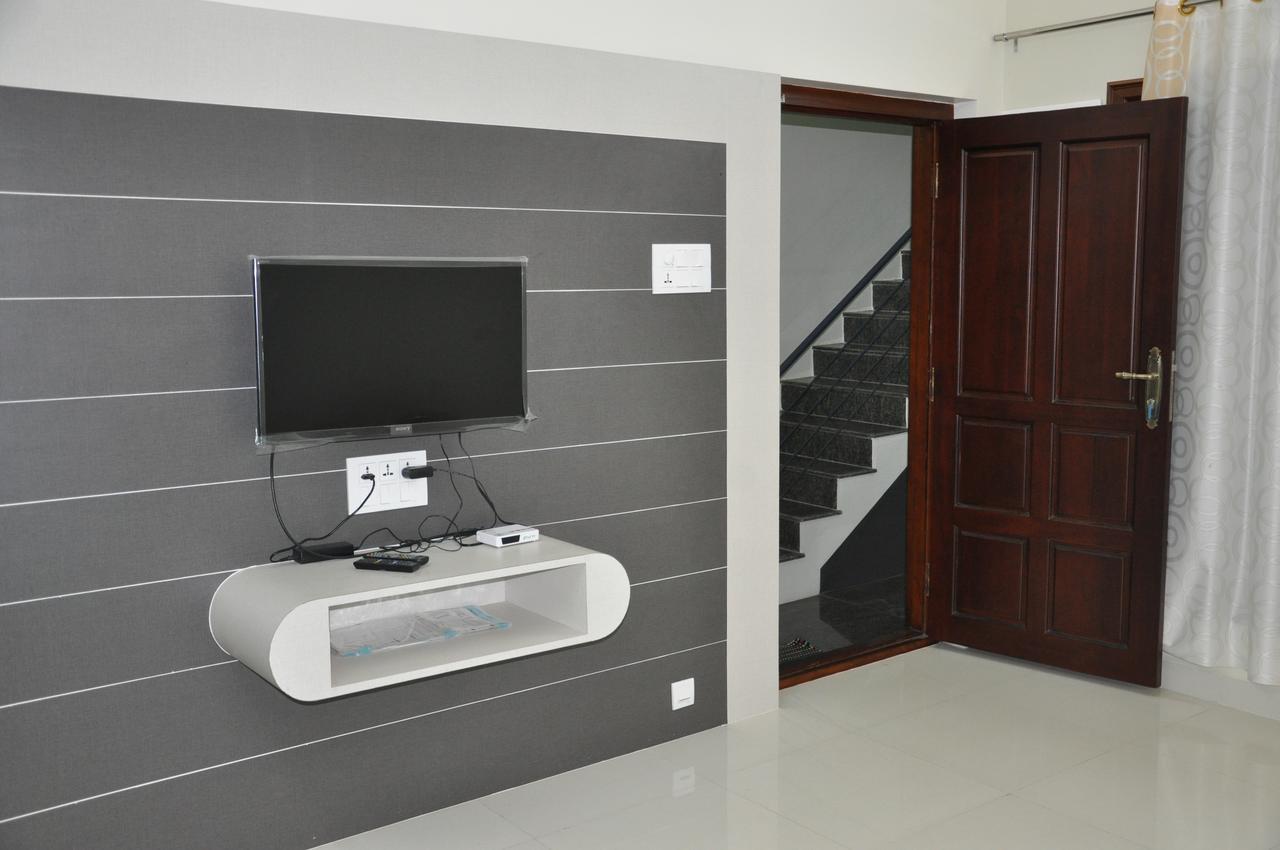 Moonlight Residency Hotel Tiruchirappalli Bagian luar foto