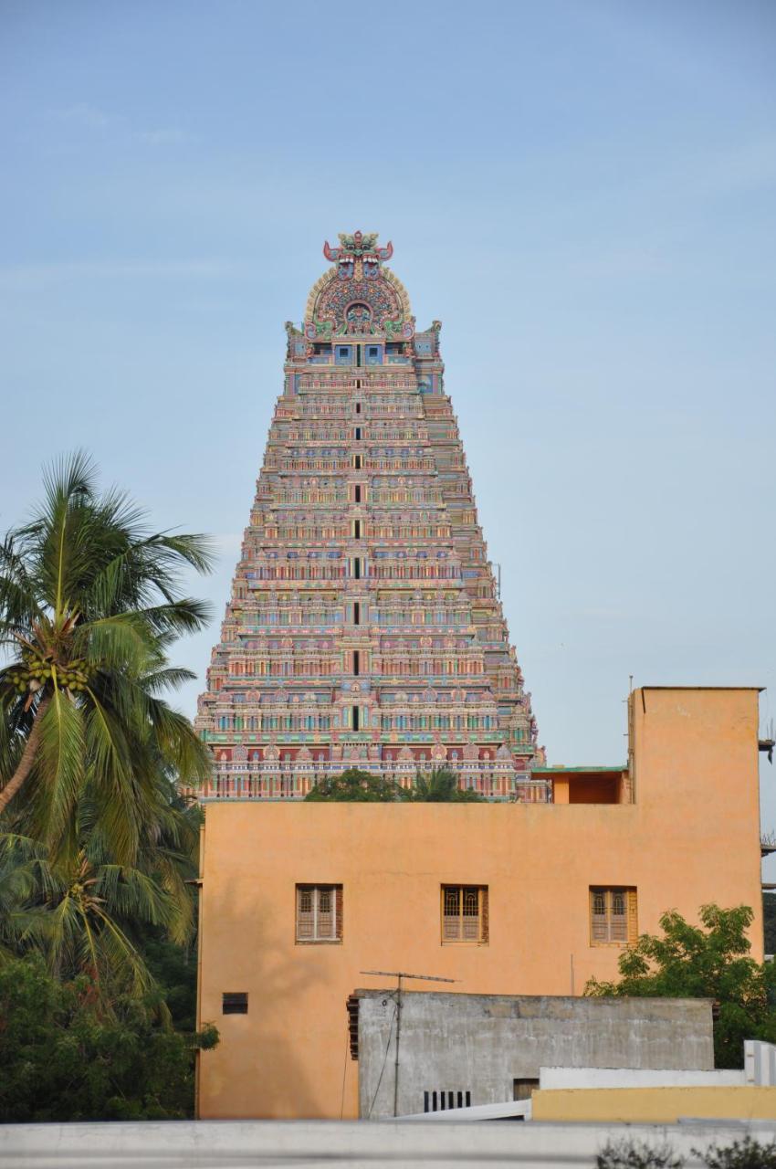 Moonlight Residency Hotel Tiruchirappalli Bagian luar foto