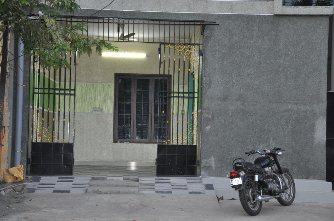 Moonlight Residency Hotel Tiruchirappalli Bagian luar foto