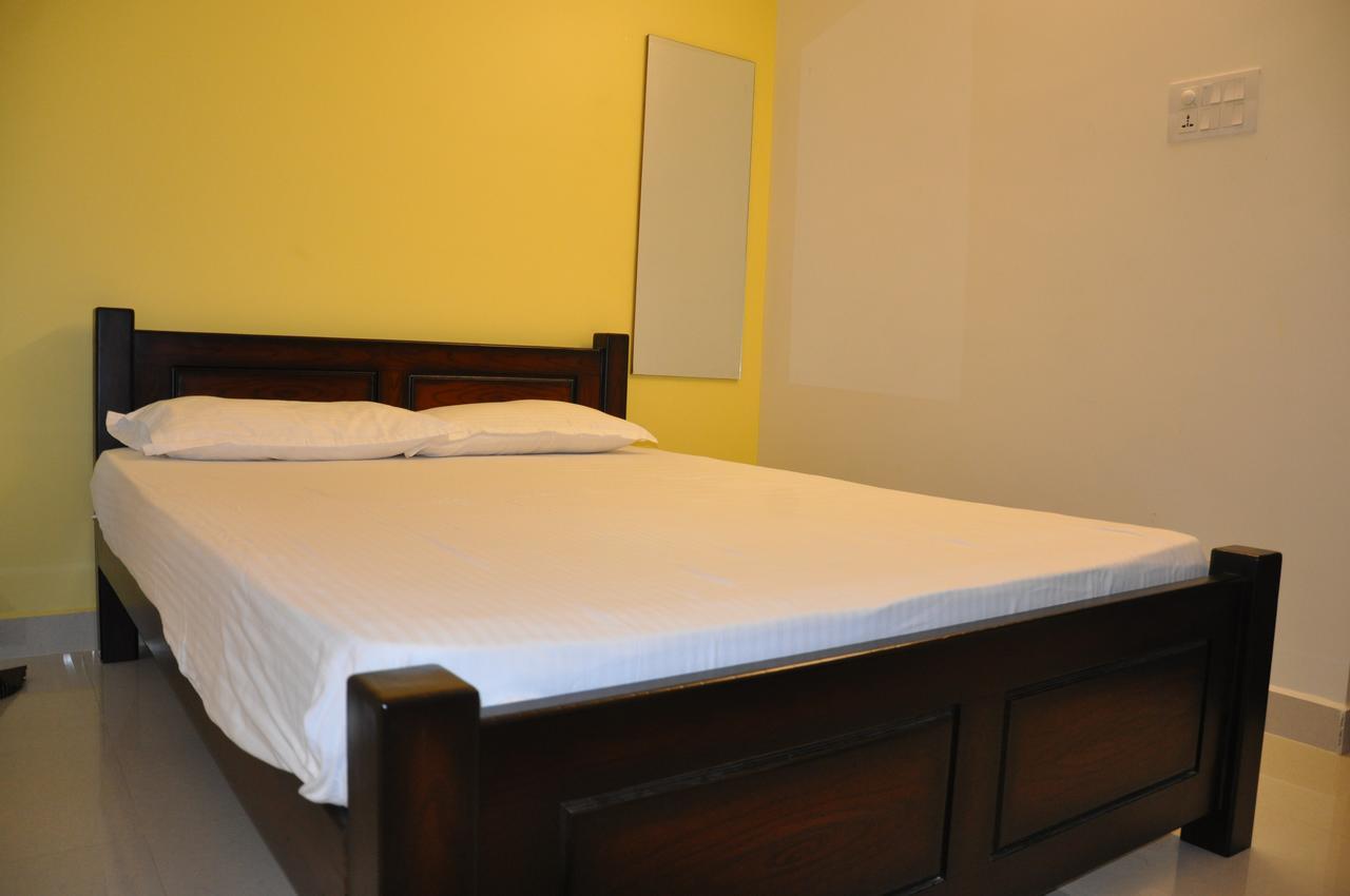 Moonlight Residency Hotel Tiruchirappalli Bagian luar foto