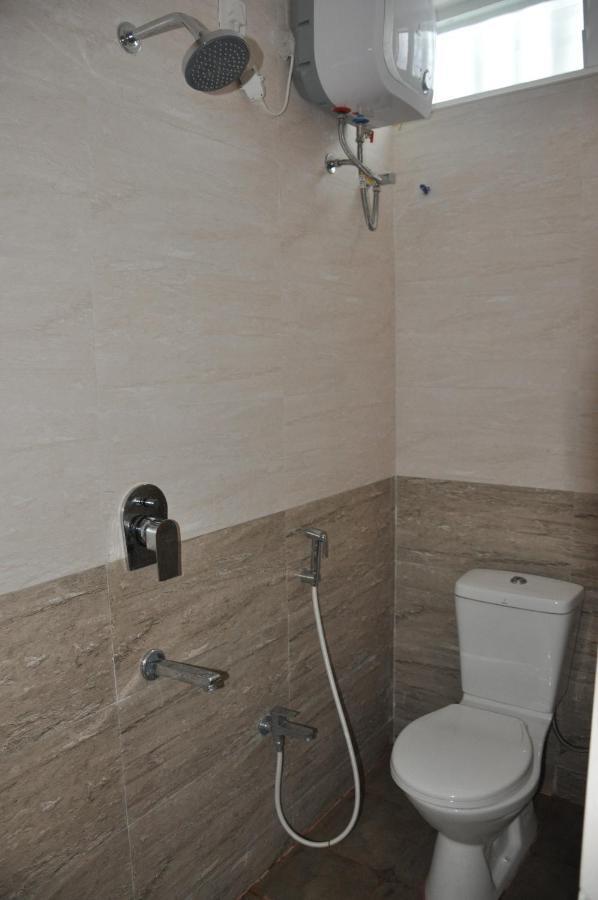 Moonlight Residency Hotel Tiruchirappalli Bagian luar foto
